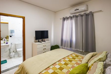Casa de condomínio para alugar com 183m², 3 quartos e 4 vagas Casa de condomínio para alugar com 183m², 3 quartos e 4 vagasSuite 2