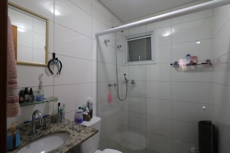 Apartamento à venda com 123m², 3 quartos e 1 vaga Apartamento à venda com 123m², 3 quartos e 1 vagaBanheiro da Suíte