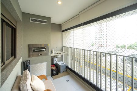 Apartamento à venda com 68m², 2 quartos e 1 vagaVaranda