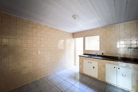 Casa para alugar com 60m², 2 quartos e 1 vaga Casa para alugar com 60m², 2 quartos e 1 vagaCozinha