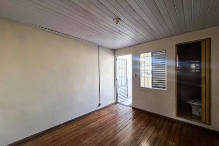 Casa para alugar com 60m², 2 quartos e 1 vaga Casa para alugar com 60m², 2 quartos e 1 vagaSuíte