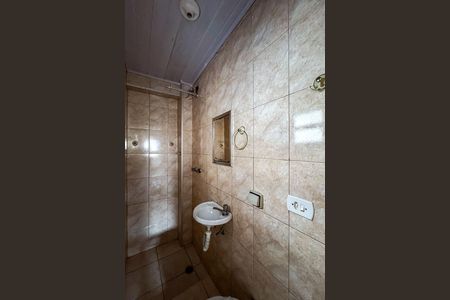 Banheiro da Suíte de casa para alugar com 2 quartos, 60m² em Vila Prudente, São Paulo