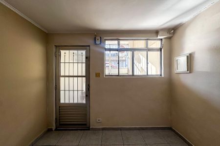 Casa para alugar com 60m², 2 quartos e 1 vaga Casa para alugar com 60m², 2 quartos e 1 vagaSala