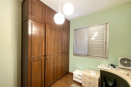 Apartamento à venda com 150m², 2 quartos e 2 vagas Apartamento à venda com 150m², 2 quartos e 2 vagasQuarto 2