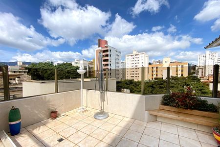 Apartamento à venda com 150m², 2 quartos e 2 vagas Apartamento à venda com 150m², 2 quartos e 2 vagasBanheiro