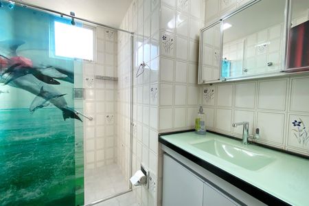 Apartamento à venda com 150m², 2 quartos e 2 vagas Apartamento à venda com 150m², 2 quartos e 2 vagasBanheiro