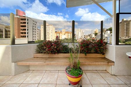 Apartamento à venda com 150m², 2 quartos e 2 vagas Apartamento à venda com 150m², 2 quartos e 2 vagasCobertura