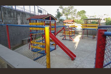 Apartamento à venda com 41m², 2 quartos e 1 vaga Apartamento à venda com 41m², 2 quartos e 1 vagaÁrea comum - Playground