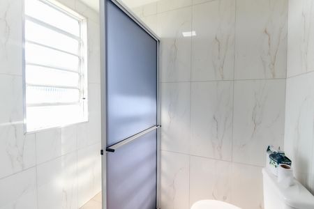 Apartamento para alugar com 45m², 2 quartos e 1 vaga Apartamento para alugar com 45m², 2 quartos e 1 vagaBanheiro