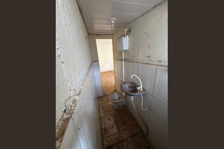 Casa à venda com 360m², 7 quartos e 4 vagas Casa à venda com 360m², 7 quartos e 4 vagasBanheiro do anexo 5