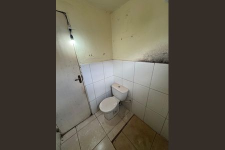 Casa à venda com 360m², 7 quartos e 4 vagas Casa à venda com 360m², 7 quartos e 4 vagasBanheiro anexo 3
