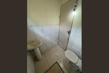 Casa à venda com 360m², 7 quartos e 4 vagas Casa à venda com 360m², 7 quartos e 4 vagasBanheiro anexo 3