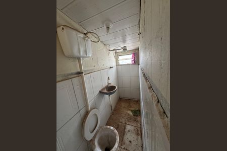 Casa à venda com 360m², 7 quartos e 4 vagas Casa à venda com 360m², 7 quartos e 4 vagasBanheiro do anexo 5