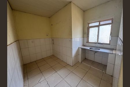 Casa à venda com 360m², 7 quartos e 4 vagas Casa à venda com 360m², 7 quartos e 4 vagasCozinha anexo 3