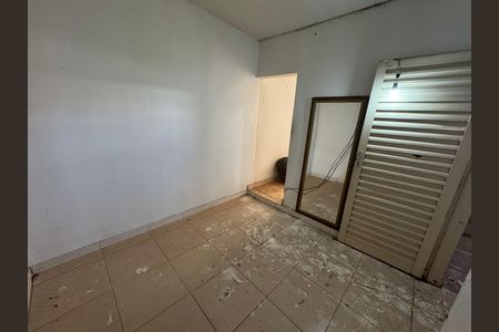 Casa à venda com 360m², 7 quartos e 4 vagas Casa à venda com 360m², 7 quartos e 4 vagasQuarto anexo 4