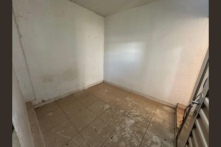 Casa à venda com 360m², 7 quartos e 4 vagas Casa à venda com 360m², 7 quartos e 4 vagasQuarto anexo 4