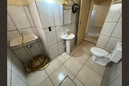 Casa à venda com 360m², 7 quartos e 4 vagas Casa à venda com 360m², 7 quartos e 4 vagasBanheiro anexo 2