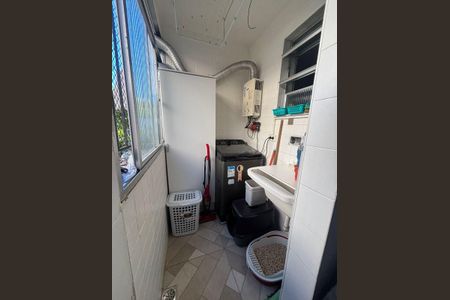 Apartamento à venda com 65m², 2 quartos e 1 vaga Apartamento à venda com 65m², 2 quartos e 1 vagaÁrea de serviço