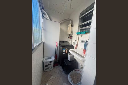 Apartamento à venda com 65m², 2 quartos e 1 vaga Apartamento à venda com 65m², 2 quartos e 1 vagaÁrea de serviço