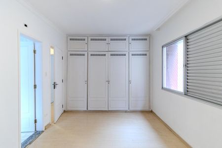 Apartamento à venda com 134m², 3 quartos e 1 vaga Apartamento à venda com 134m², 3 quartos e 1 vagaSuíte