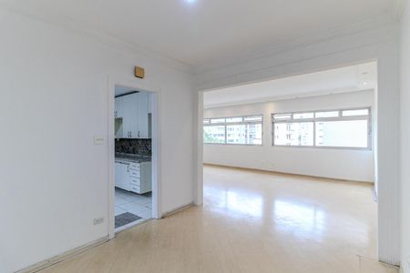 Apartamento à venda com 134m², 3 quartos e 1 vaga Apartamento à venda com 134m², 3 quartos e 1 vagaSala
