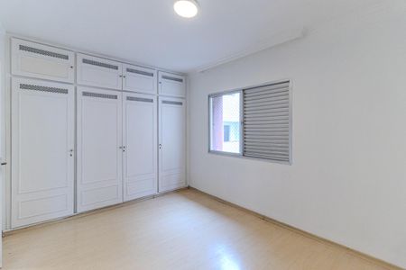 Apartamento à venda com 134m², 3 quartos e 1 vaga Apartamento à venda com 134m², 3 quartos e 1 vagaSuíte