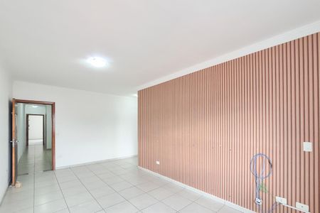 Casa para alugar com 270m², 3 quartos e 6 vagas Casa para alugar com 270m², 3 quartos e 6 vagasSuíte 1