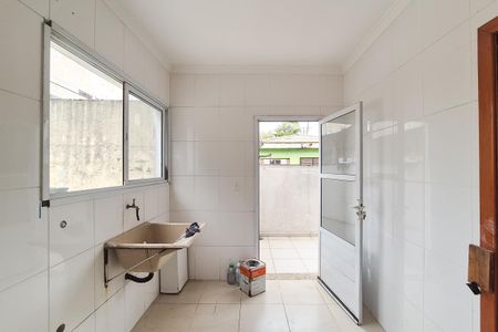 Casa para alugar com 270m², 3 quartos e 6 vagas Casa para alugar com 270m², 3 quartos e 6 vagasÁrea de Serviço