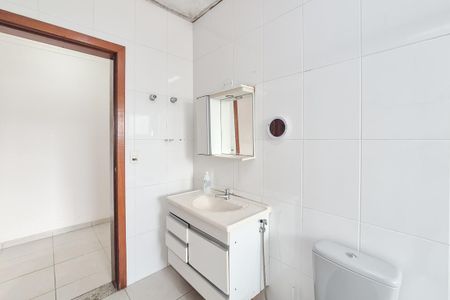 Casa para alugar com 270m², 3 quartos e 6 vagas Casa para alugar com 270m², 3 quartos e 6 vagasBanheiro da Suíte 1