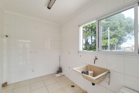 Casa para alugar com 270m², 3 quartos e 6 vagas Casa para alugar com 270m², 3 quartos e 6 vagasÁrea de Serviço