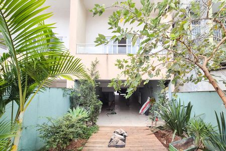 Casa para alugar com 270m², 3 quartos e 6 vagas Casa para alugar com 270m², 3 quartos e 6 vagasQuintal