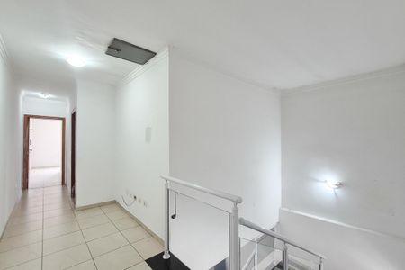 Casa para alugar com 270m², 3 quartos e 6 vagas Casa para alugar com 270m², 3 quartos e 6 vagascorredor