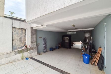 Casa para alugar com 270m², 3 quartos e 6 vagas Casa para alugar com 270m², 3 quartos e 6 vagasGaragem