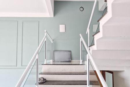 Casa para alugar com 270m², 3 quartos e 6 vagas Casa para alugar com 270m², 3 quartos e 6 vagasCorredor