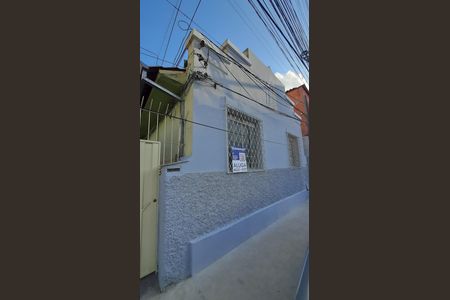 Casa para alugar com 100m², 4 quartos e sem vagaPlaca instalada