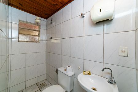 Casa para alugar com 100m², 4 quartos e sem vagaBanheiro Social 2