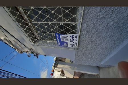 Placa instalada de casa para alugar com 4 quartos, 100m² em Santa Efigênia, Belo Horizonte