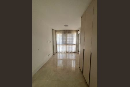 Quarto de apartamento para alugar com 2 quartos, 100m² em SHCNW, Brasília