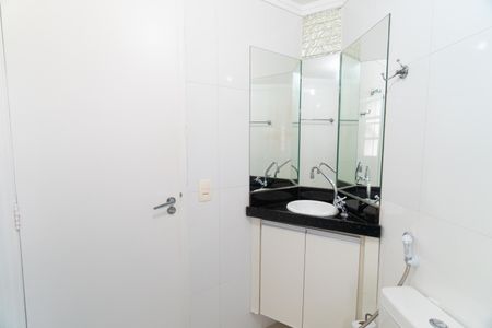 Apartamento para alugar com 57m², 2 quartos e 1 vagaBanheiro
