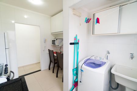 Apartamento para alugar com 57m², 2 quartos e 1 vagaCozinha e Área de Serviço