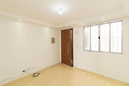 Sala de apartamento para alugar com 2 quartos, 45m² em Guaianases, São Paulo