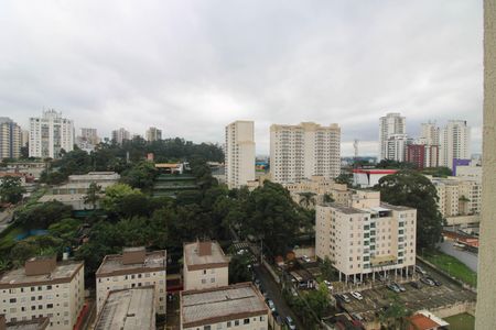 Vista Quarto 1 de apartamento para alugar com 2 quartos, 38m² em Morumbi, São Paulo