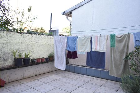 Casa à venda com 130m², 2 quartos e 1 vagaQuintal