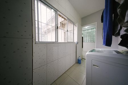 Casa para alugar com 73m², 2 quartos e 1 vagaÁrea de Serviço