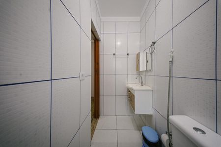 Casa para alugar com 73m², 2 quartos e 1 vagaBanheiro da Suíte 1