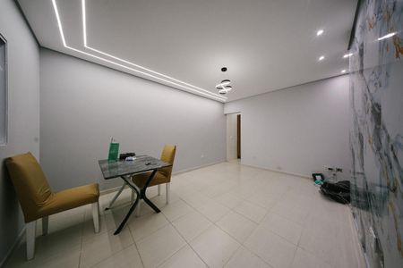 Casa para alugar com 73m², 2 quartos e 1 vagaSala