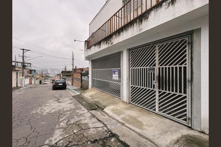 Casa para alugar com 73m², 2 quartos e 1 vagaFachada