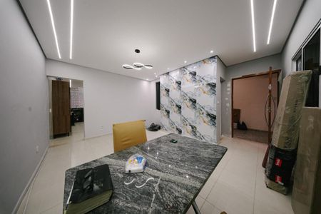 Casa para alugar com 73m², 2 quartos e 1 vagaSala