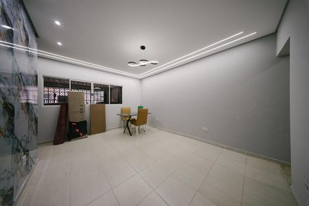 Casa para alugar com 73m², 2 quartos e 1 vagaSala