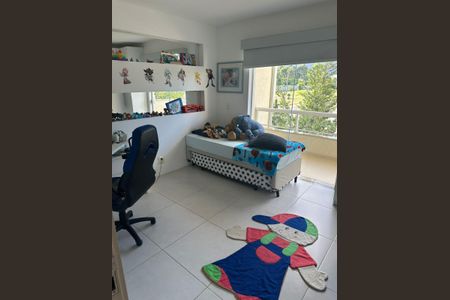 Casa de condomínio à venda com 190m², 4 quartos e 1 vaga Casa de condomínio à venda com 190m², 4 quartos e 1 vagaQuarto